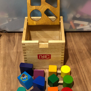 知育玩具 木のパズル