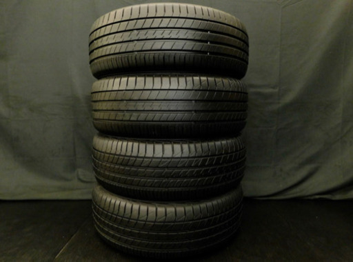 4本共 9分山以上！ダンロップ ルマン 5 SILENT CORE 215/60R16
