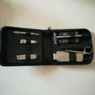 トラベルポーチ 身だしなみセットの画像