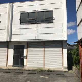 計37坪１階は倉庫や店舗、2階は貸事務所、電気工事や建築関係や学...