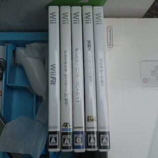 任天堂 Wii本体 ソフト5本セット マリオカート Wiifitの画像