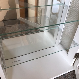 ガラスケースの画像