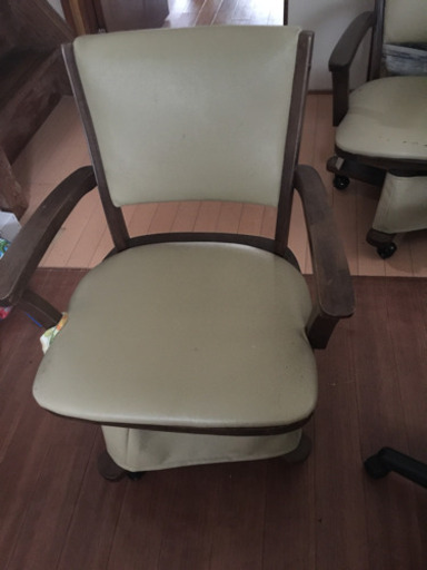 家具調こたつの椅子