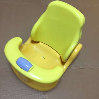 アップリカ ベビーバスチェアー