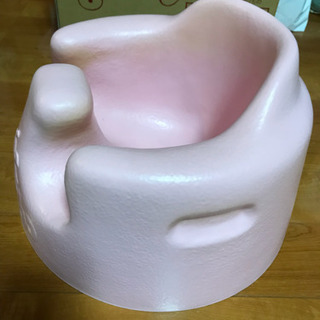 bumbo ベビーバスチェアの画像