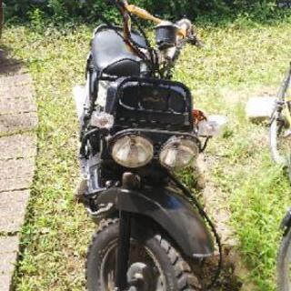 【終了】プチカスタムズーマー50cc 前後タイヤとバッテリー新品...