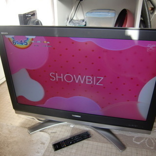 古いけどまだ見れます！３７型液晶テレビ　中古の画像