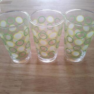 FIGARO　Paris　グラス×3　150円で。