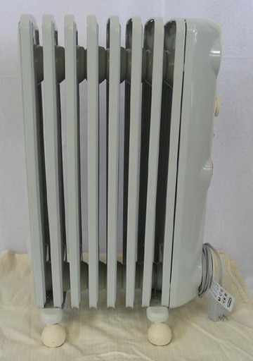カード決済対応！19Y0253 5 値下げ!! DeLonghi  デロンギ オイルヒーター JR0812－CR　中古