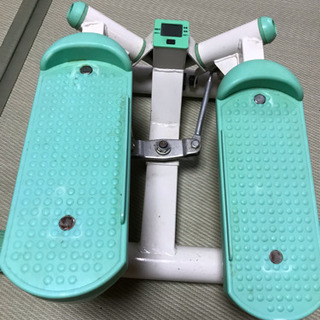 足踏み健康器具   スイングステッパー
