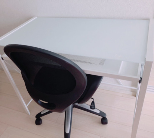 ニトリ パソコン机 回転椅子セット