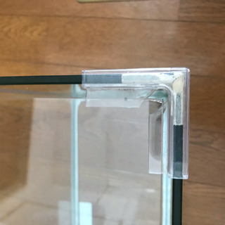 小型ガラス水槽 フタ付きの画像