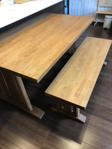 [値下げしました！]ダイニングテーブルとベンチのセット