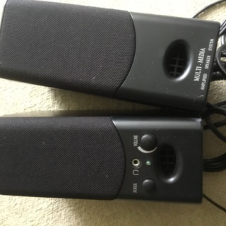簡単ジャックを差し込むだけ【小型スピーカーシステム multi-media amplified speaker system】中古美品年配の女性が丁寧に数回使用品の画像