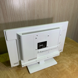 2013年 22型 デジタルハイビジョン ホワイトの画像