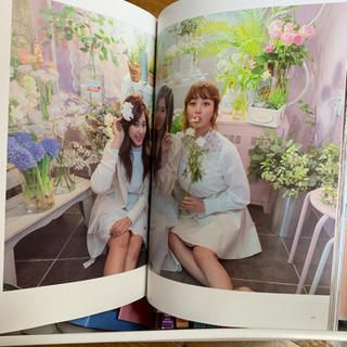 TWICE 写真集の画像