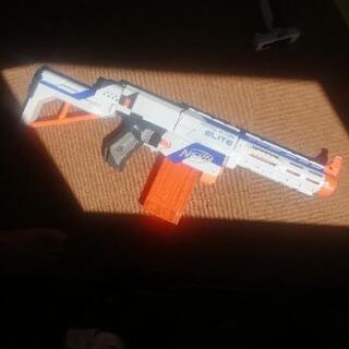 ナーフ N-ストライクエリートリタリエイター　オモチャ　銃