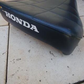 HONDA★カブ？★シート★切れありの画像