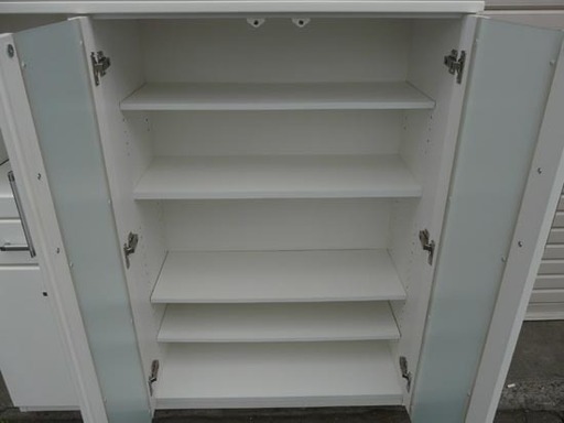 19Y0259 D ニトリ 食器棚 キッチンボード キッチンカウンター レンジボード 白　中古