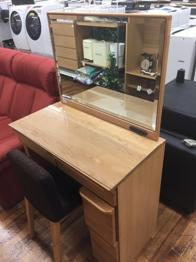 1時間無料軽トラ貸出し、有料配送あり【トレファク入間店】大川家具のドレッサーのご紹介！