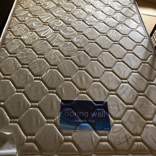 シングルベッド