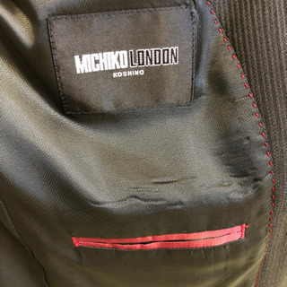 ミチコロンドン スーツの画像