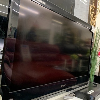SHARPの液晶デジタルテレビとブルーレイディスクレコーダーを入...