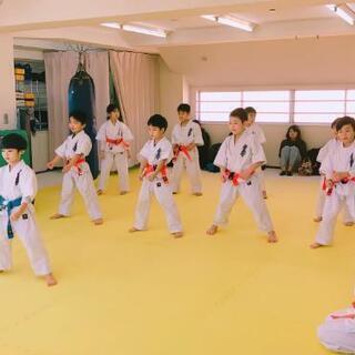小学4年生以上募集中★四谷【キッズ教育専門】空手教室の画像