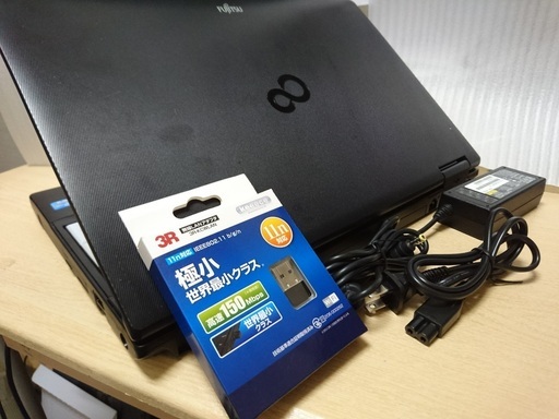 【取引中】　☆corei5＆SSD(240GB)搭載で超快適☆　FUJITSU　LIFEBOOK　15インチ　Windows10
