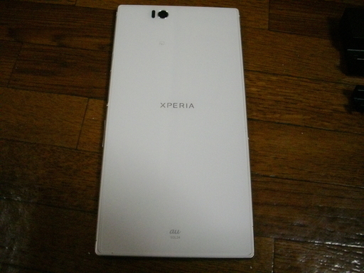 Xperia Z Ultra SOL24 ホワイト スマホ　中古 ソニー SONY