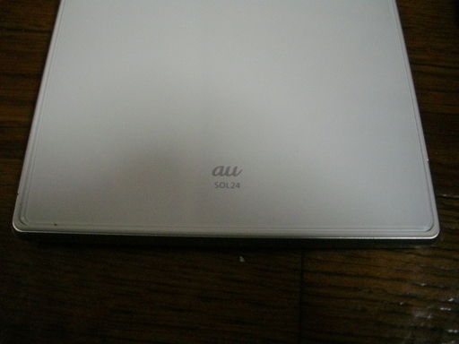 Xperia Z Ultra SOL24 ホワイト スマホ　中古 ソニー SONY