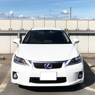 ご成約を頂き 有難うございました 程度極上　レクサスCT200h☆の画像