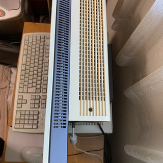 デスクトップパソコン　古いです。の画像