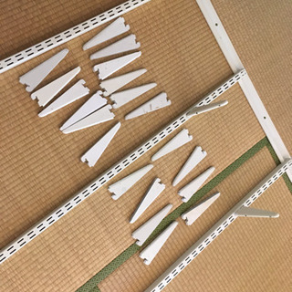 壁に取り付ける棚 2セットの画像