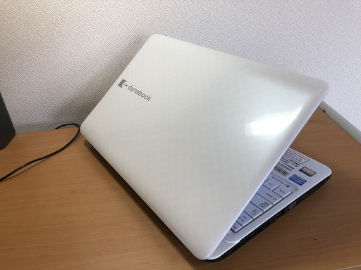 再投稿　中古　東芝ダイナブック　T351/46CW　Core i5  メモリ4GB  新品SSD240GB