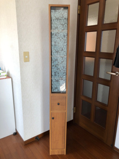 隙間収納棚
