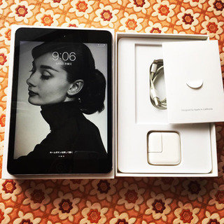 【本体】docomo iPadmini2 Wi-Fi+Cellu...