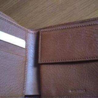 【新品】【未使用】【箱付き】BURBERRYの本革財布の画像