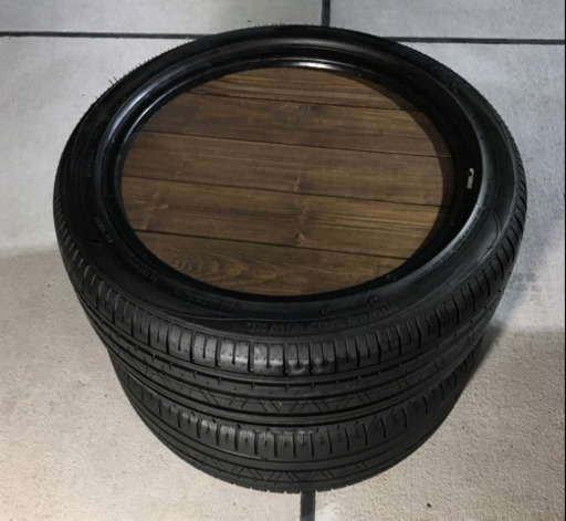 タイヤで作ったテーブル
