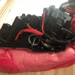 レクサスIS250純正ヘッドライトの画像