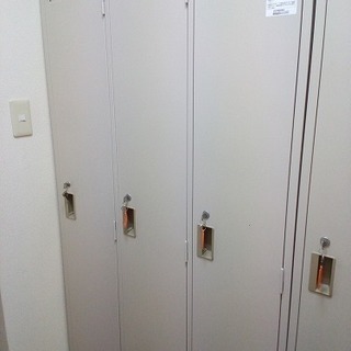 ロッカー　3人用　コクヨ　