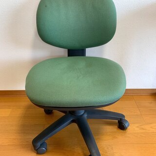 オフィス用イス　回転チェア　昇降式　譲ります　【引き取り可能な方...
