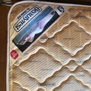 シモンズベッドの画像