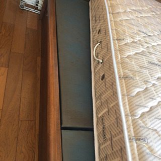 シモンズベッドの画像