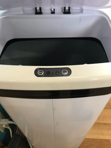 自動でフタがあくセンサー付きゴミ箱