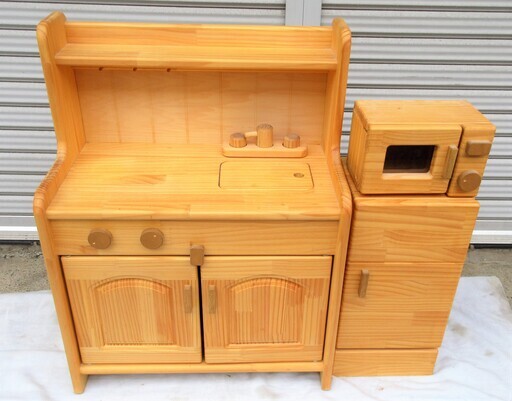 ☆木製 おままごとキッチン 冷蔵庫 電子レンジ付き 木のぬくもりを感じる知育玩具◆リアルな台所