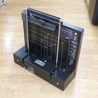 美品 デューロデックス 裁断機 200-DX スタックカッター 裁断厚18mm A4ヨコ対応 ブラック 自炊裁断機 ☆ PayPay(ペイペイ)決済可能 ☆ 札幌市 清田区 平岡の画像
