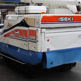 SOLD OUT】イセキ コンバイン HF325G 3条刈 キャビン 25馬力 自動水平