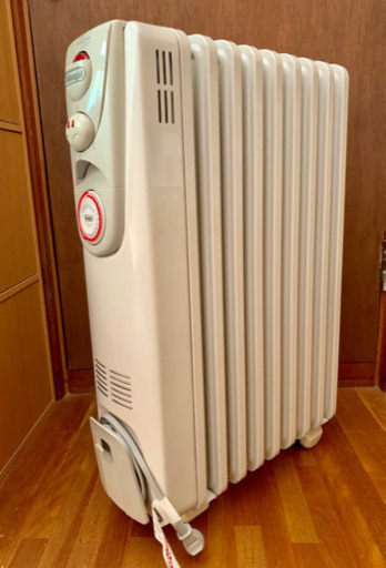 【限定お値下げ中】デロンギ オイルヒーター R030913EF 中古品