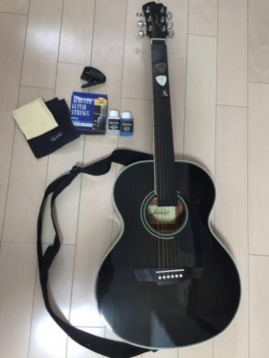 アコースティックギター（黒）